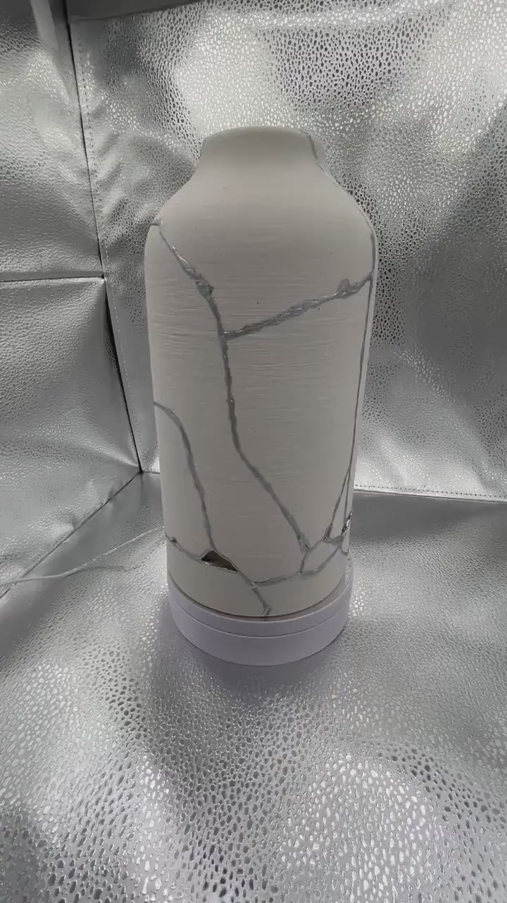 Kintsugi Silver 'Gintsugi' Giraffe Vase - Chrome Trend - Japanese Pottery Broken + Repaired - White - Hand Painted Silver (H) 10.125in