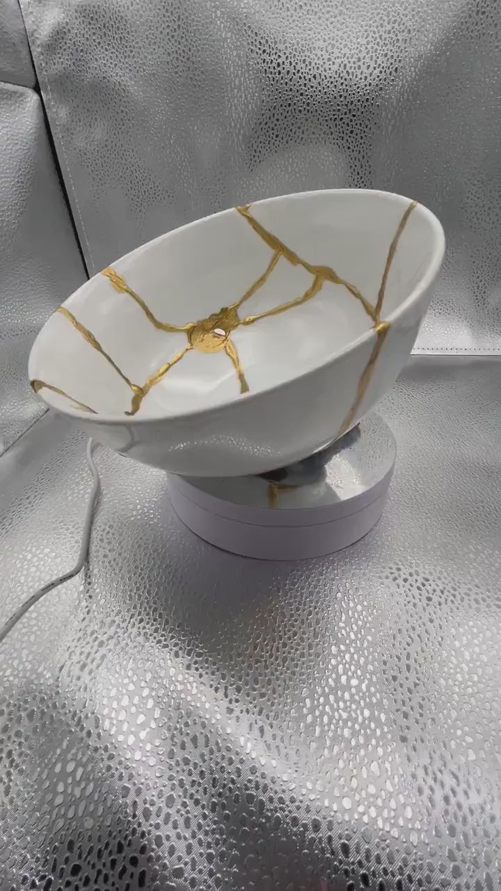 SALE Kintsugi Rice Bowl - Gift Presentation Box - Japanese Pottery Broken + Repaired - Hand Painted Gold - White Glazed Porcelain - (D) 7in