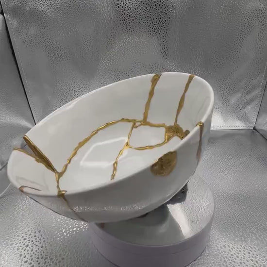 Kintsugi Rice Bowl - Gift Presentation Box - Japanese Pottery Broken + Repaired - Hand Painted Gold - White Glazed Porcelain - (D) 7in